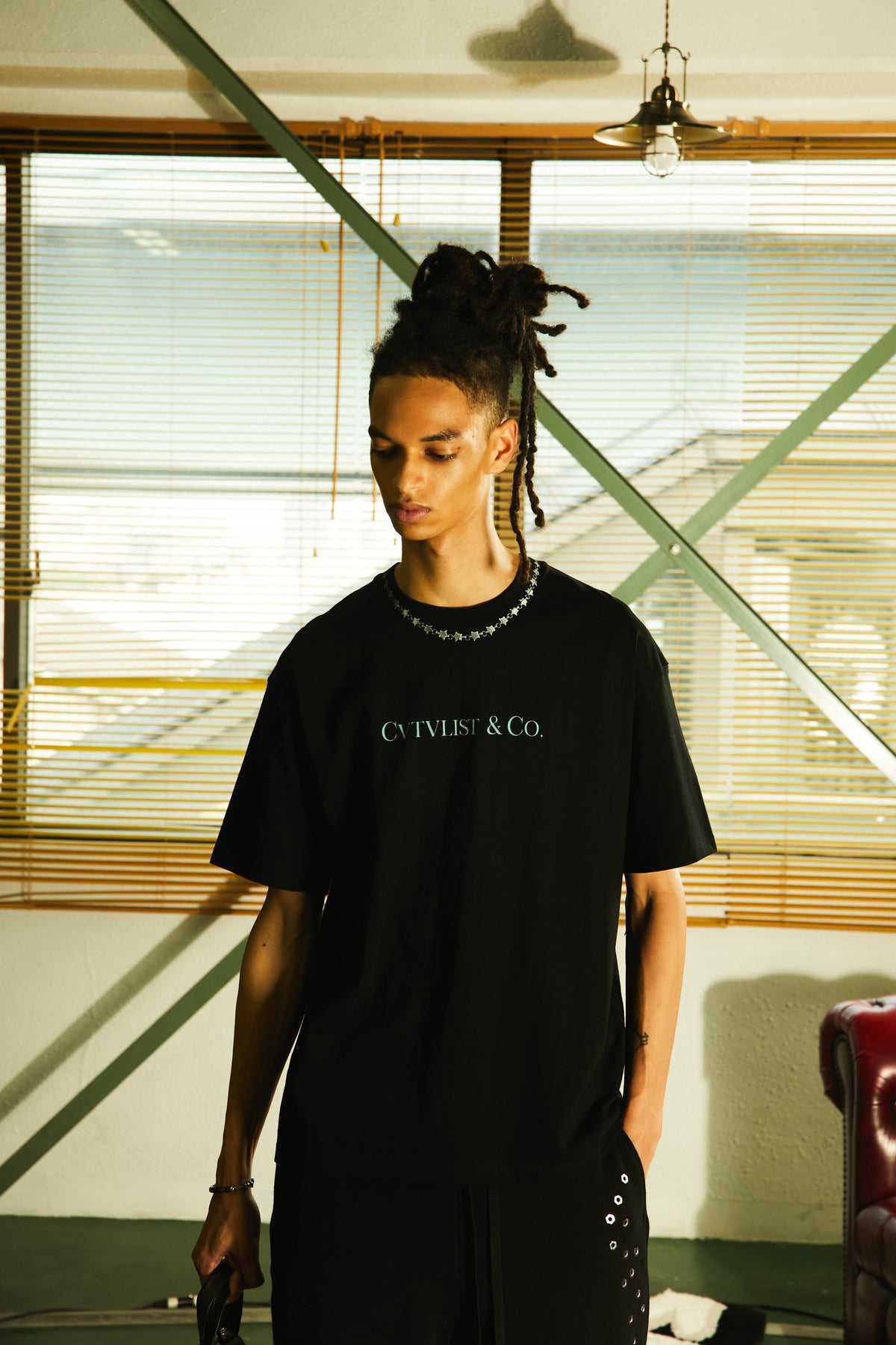 CVTVLIST&CO. Tee