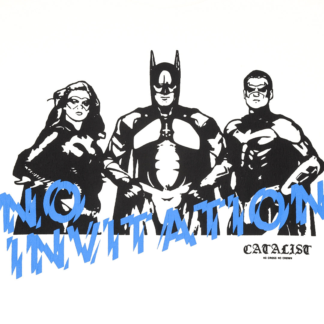 TEE 'SUPER HERO NO INVITATION'