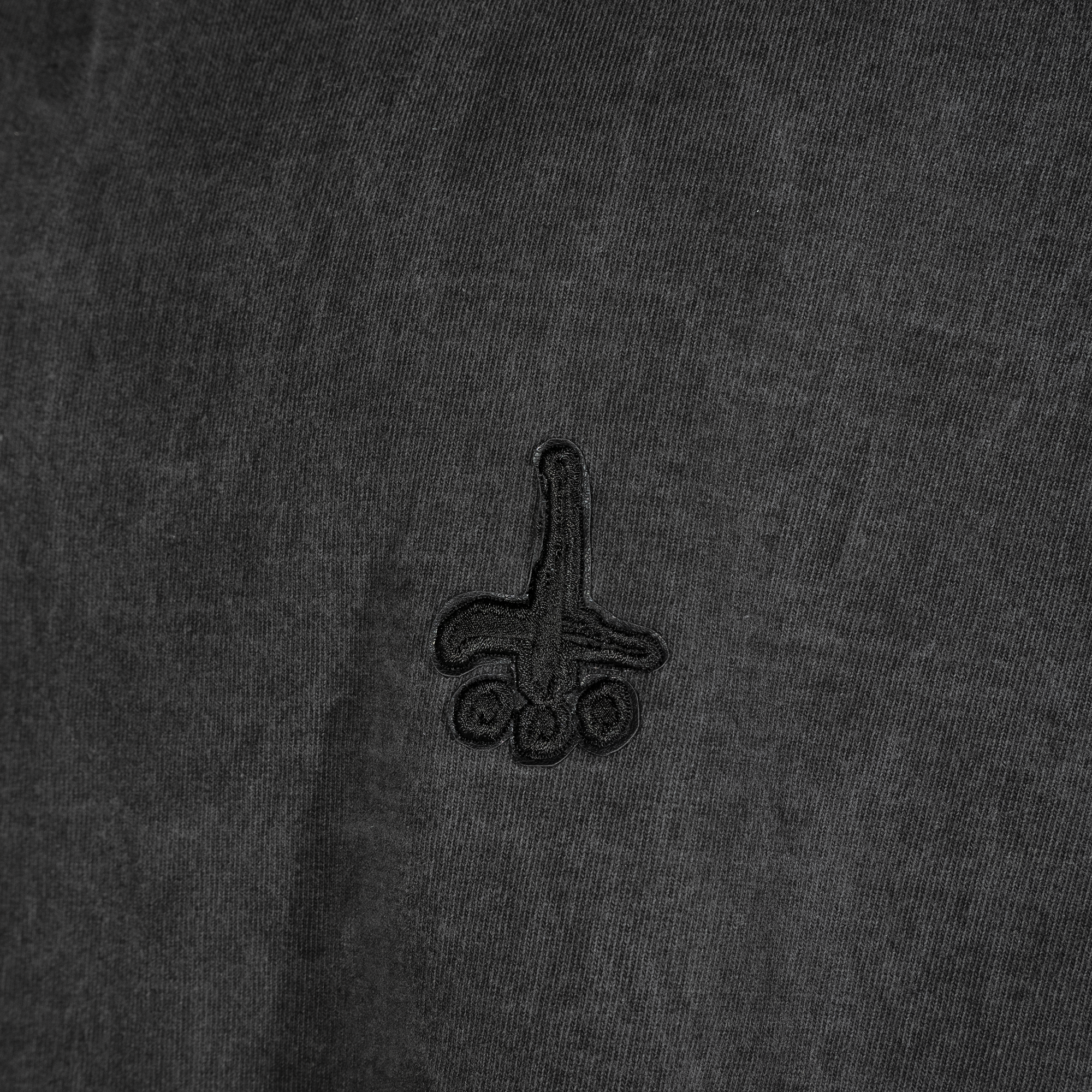 Basic Crash Longsleeve Tee