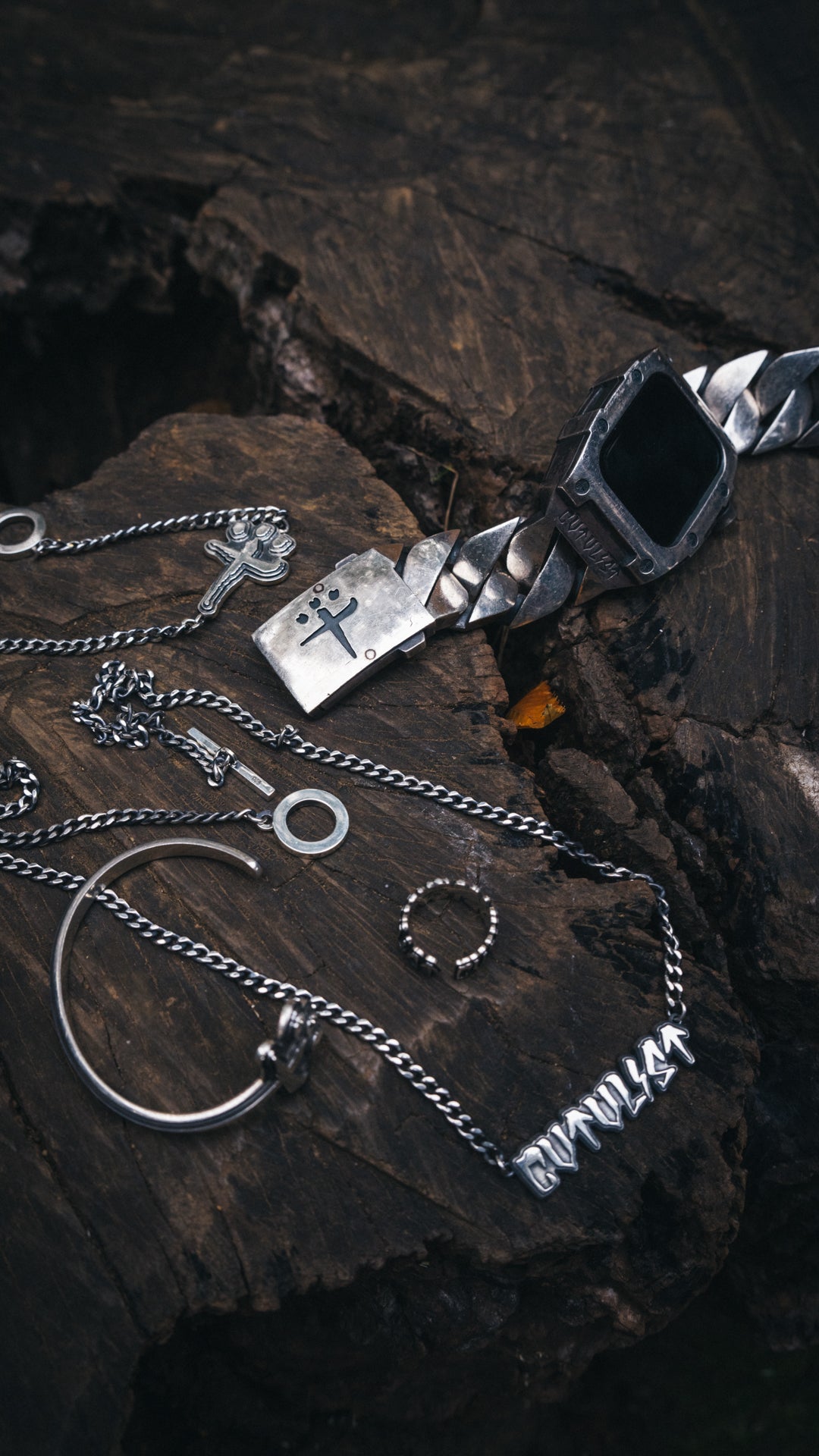 CVTVLIST Necklace