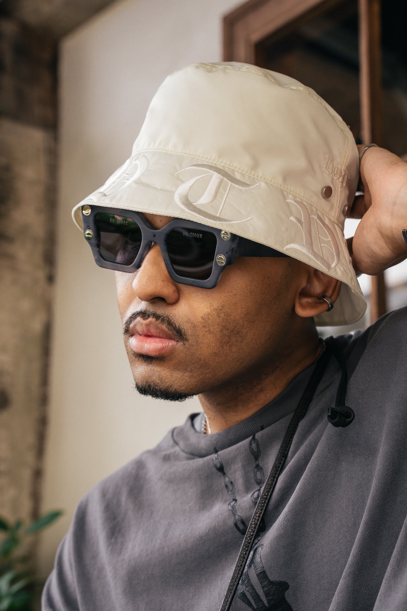 cvtvlist サングラス グレー ブラウン CVTVLIST Sunglasses
