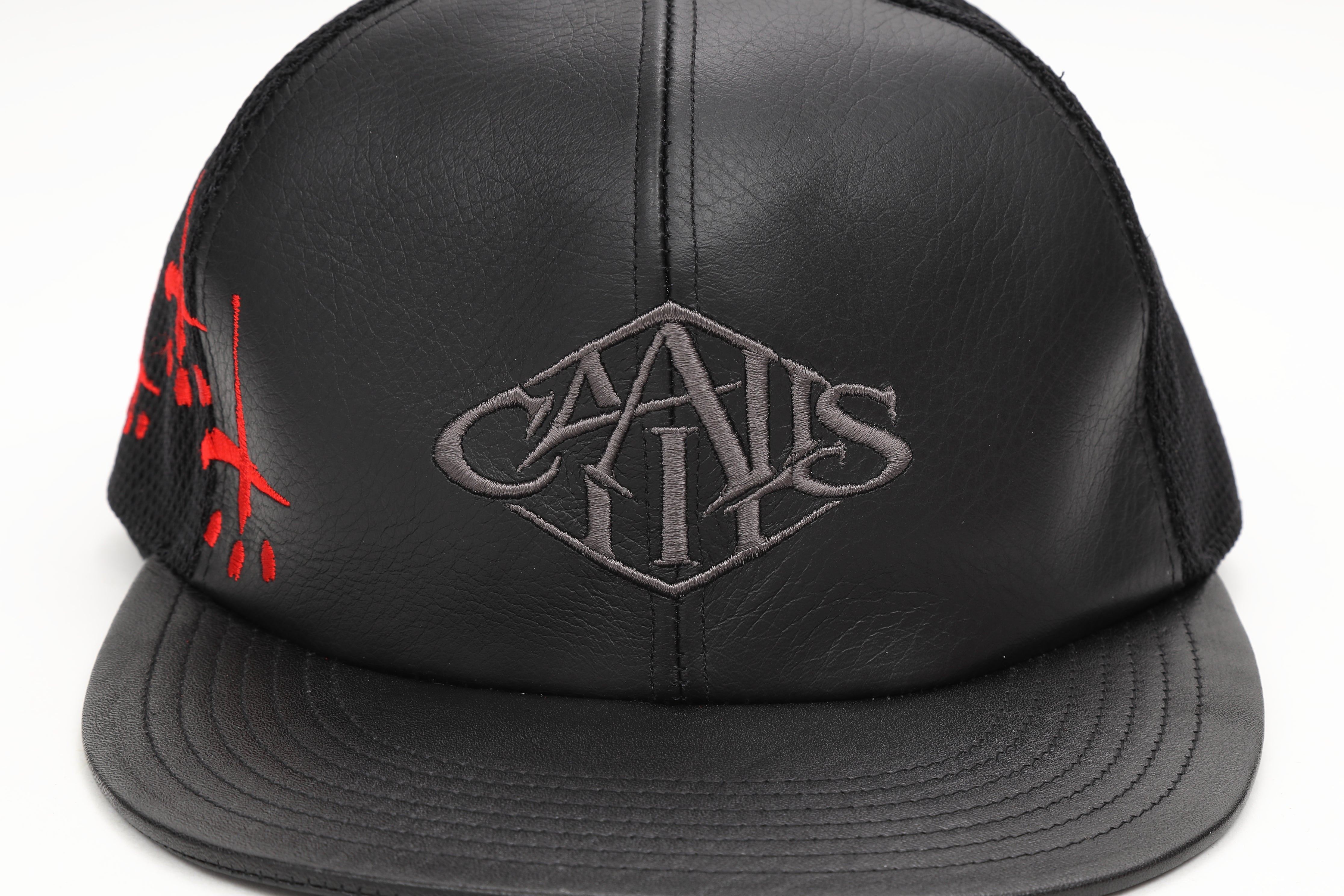 LEATHER SNAPBACK CAP "DIAMOND LOGO"