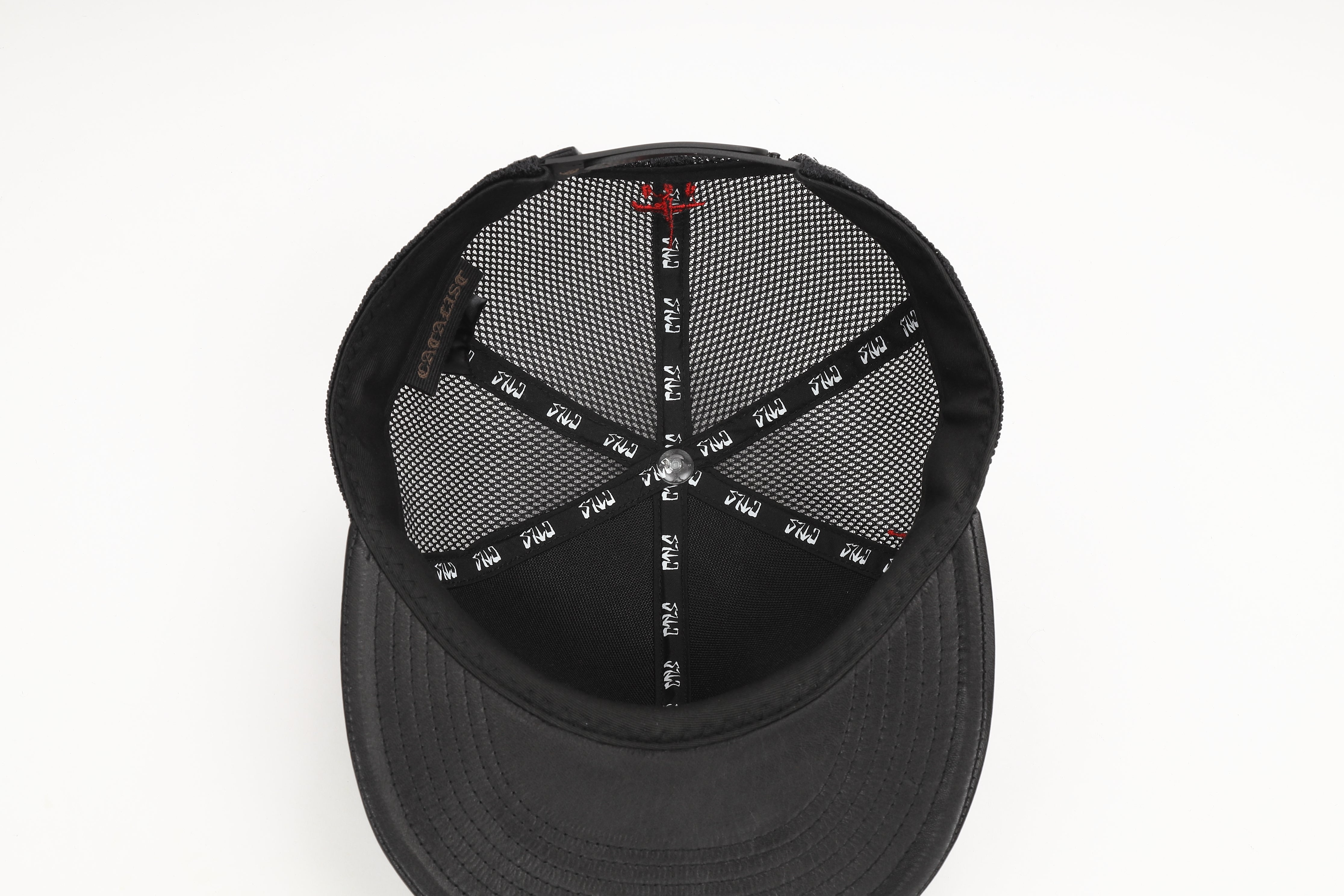 LEATHER SNAPBACK CAP "DIAMOND LOGO"