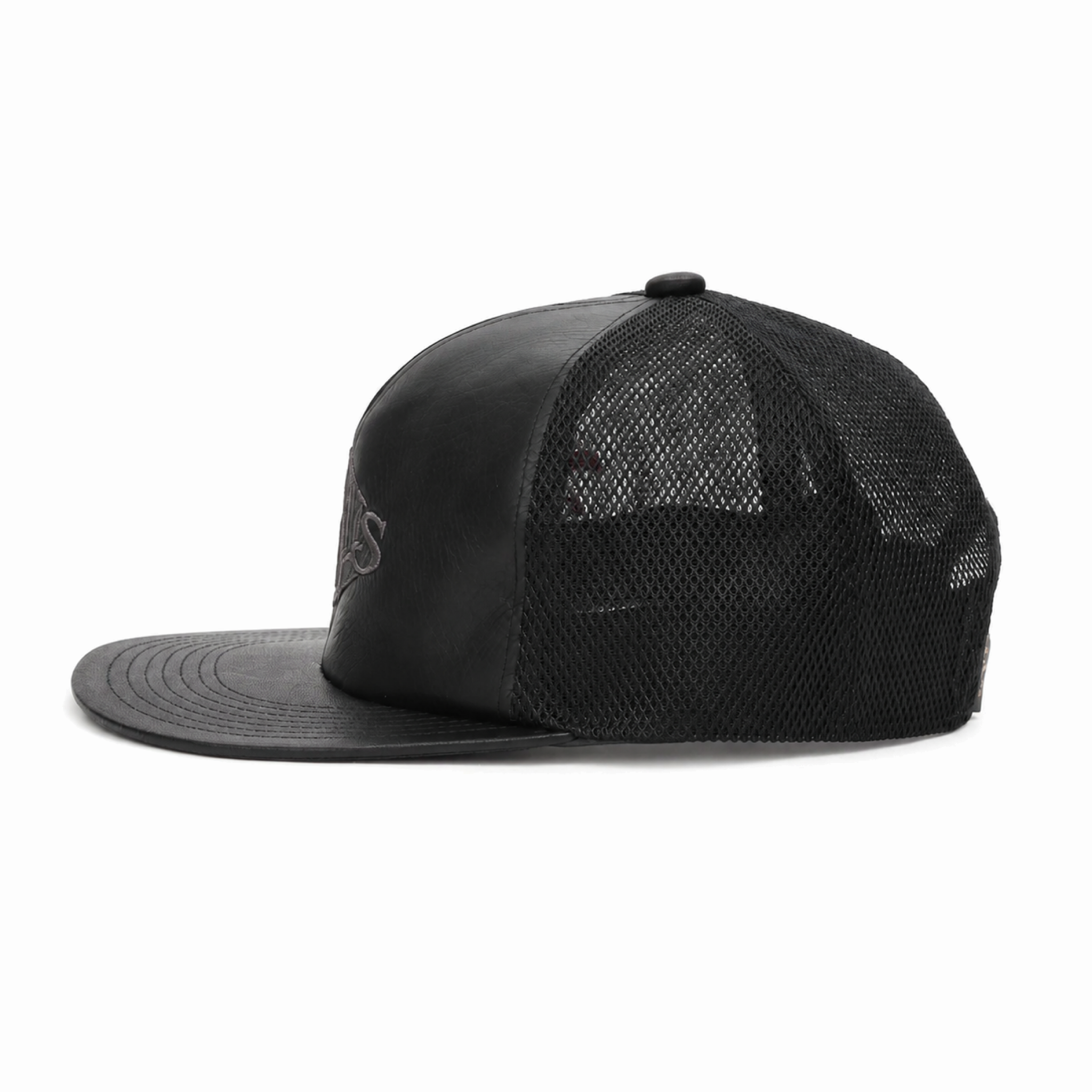 LEATHER SNAPBACK CAP "DIAMOND LOGO"